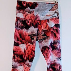 Onzie  High Rise Long Leggins in Multi Colored Print  S/M